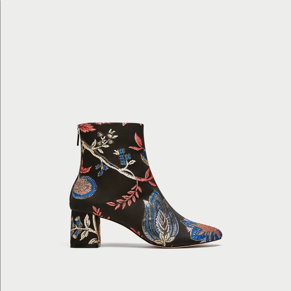 ZARA JACQUARD EMBROIDERED ANKLE BOOTIES - Picture 5 of 6